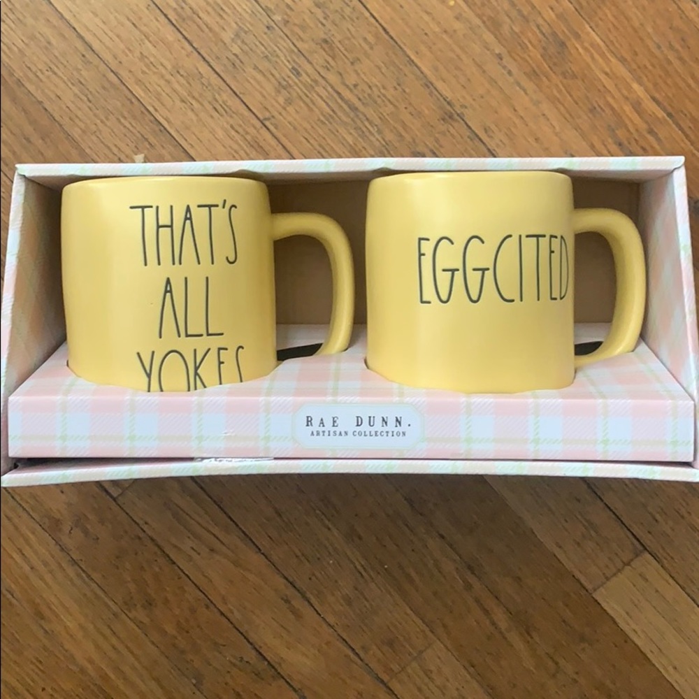 Rae Dunn yellow mug set
